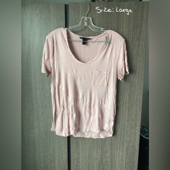 4 Large T-Shirts - Picture 3 of 11